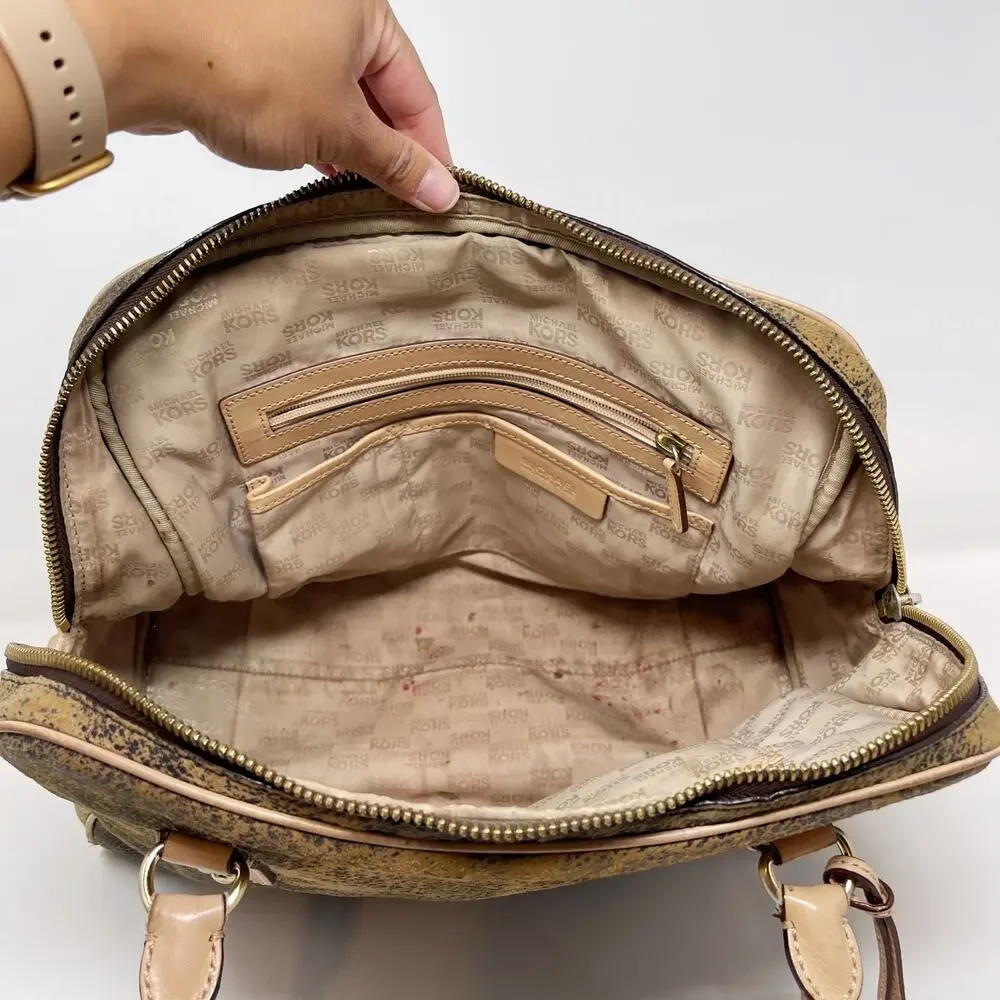 Michael Kors Brown Ultra Distressed Satchel Leather Bag Zip Top Crossbody Strap - Picture 4 of 16